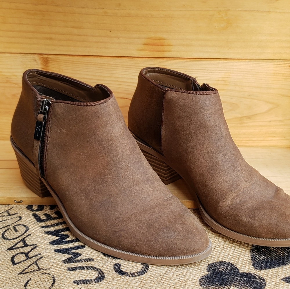 Vera Wang Wedged Booties